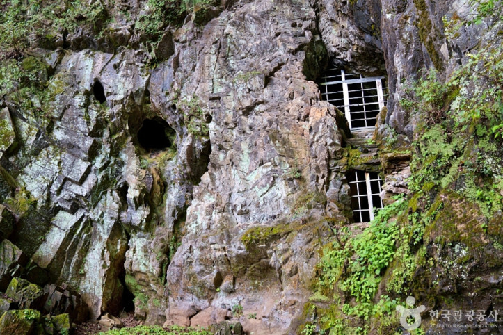 제천_점말동굴유적_4_공공3유형.JPG
