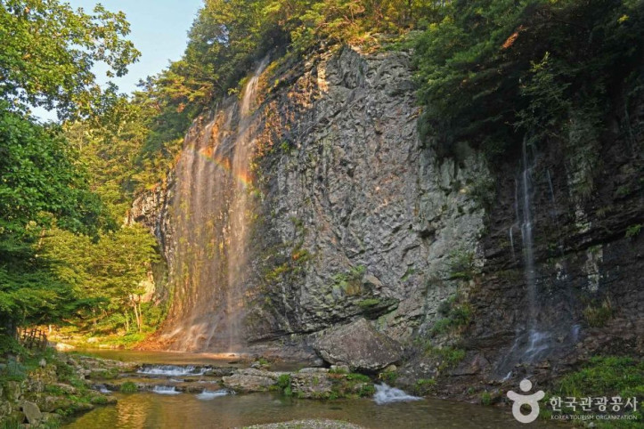 병풍폭포_1_공공3유형.JPG