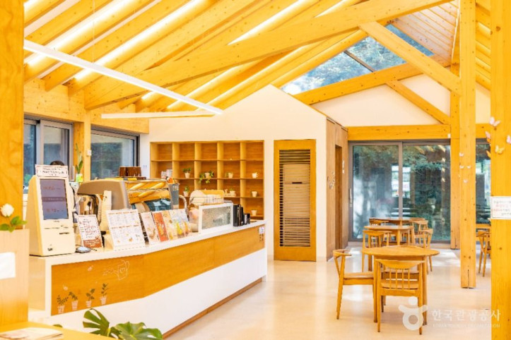 천왕산_북카페_8_공공1유형.jpg