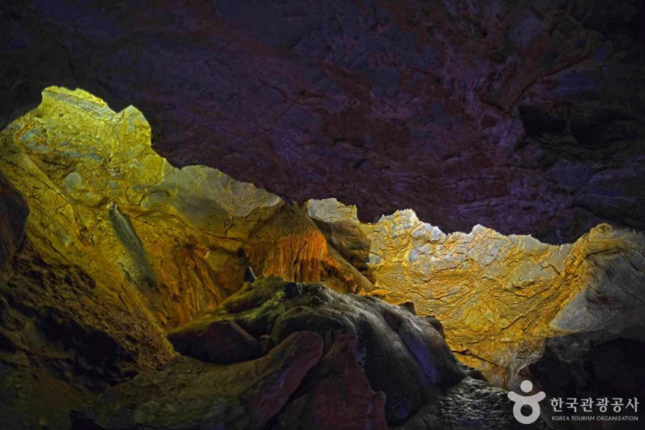 고씨굴_(강원고생대_국가지질공원)_5_공공3유형.JPG