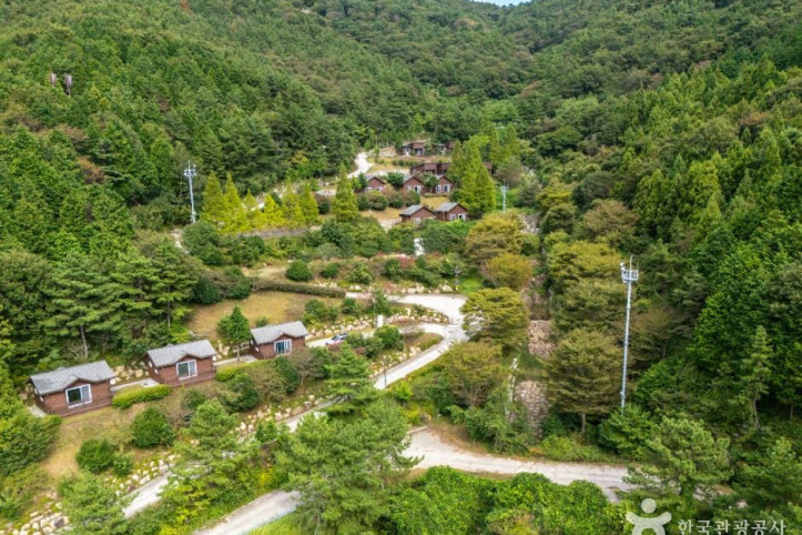봉황산자연휴양림_3_공공1유형.JPG