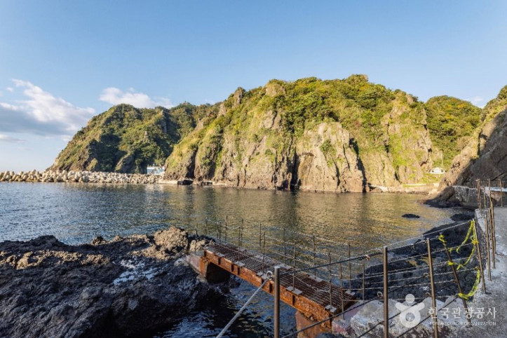 행남_도동_해안산책로_(울릉도,독도_국가지질공원)_1_공공1유형.jpg