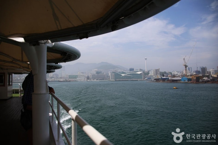 자갈치_크루즈_10_공공3유형.JPG