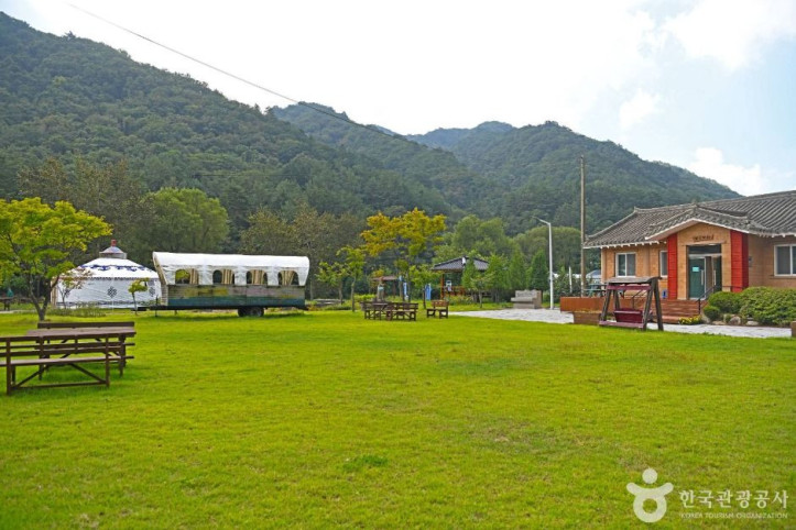 홍천_열목어마을_5_공공3유형.JPG