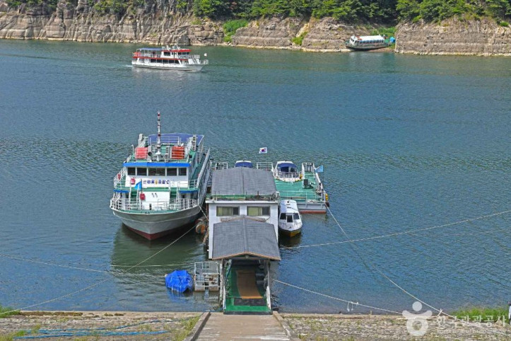 충주호_유람선_4_공공3유형.JPG