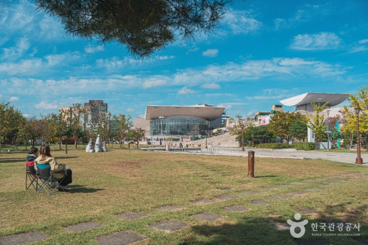 대전엑스포시민광장_2_공공1유형.jpg
