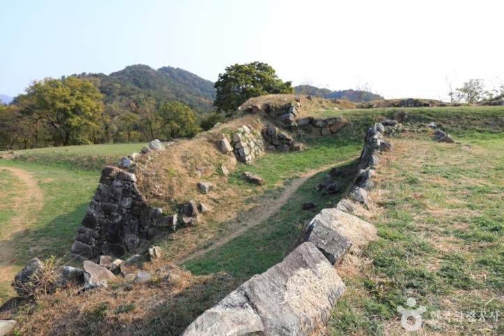 웅천안골왜성_1_공공3유형.JPG
