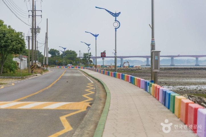 무지갯빛_해안도로_6_공공1유형.jpg