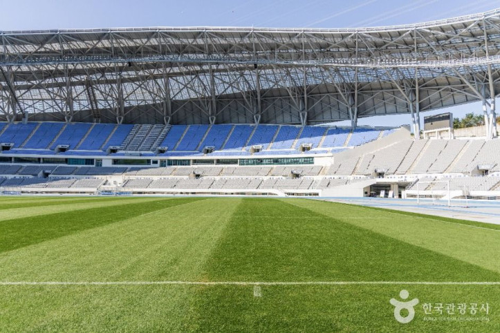 용인미르스타디움(용인시민체육공원)_5_공공1유형.jpg