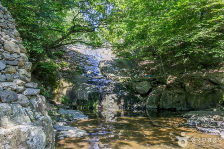 홍연폭포_2_공공3유형.jpg