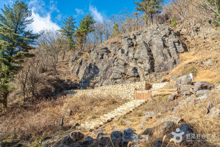 개령암지_마애불상군_4_공공1유형.jpg