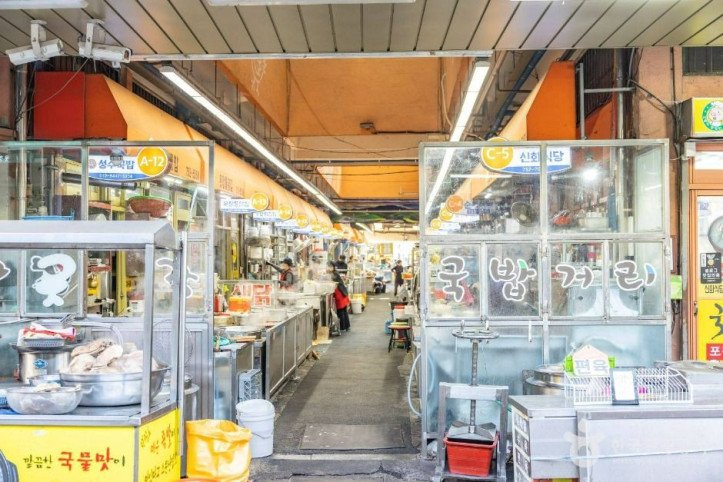 웃장_국밥골목_5_공공3유형.jpg