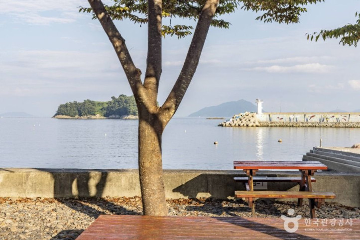 항도몽돌해수욕장_3_공공1유형.jpg