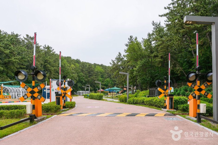 선암호수공원_무지개놀이터_4_공공1유형.jpg