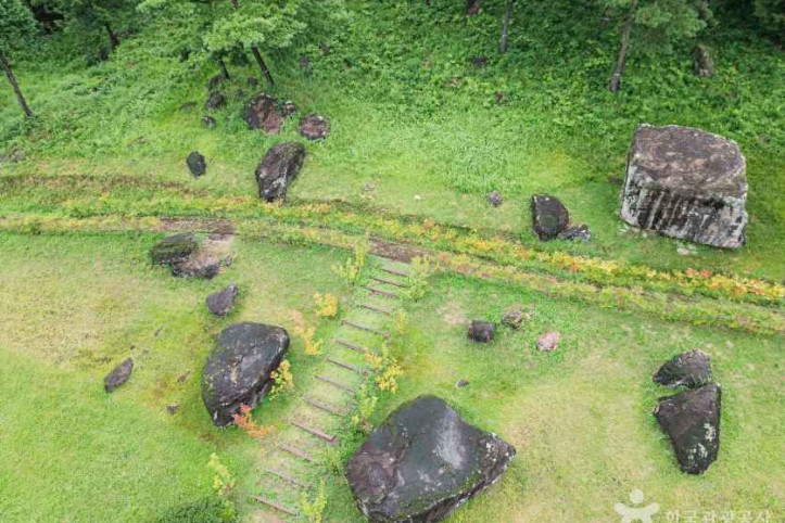 화순_고인돌군_유적_[유네스코_세계유산]_1_공공1유형.jpg