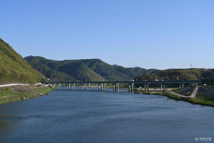 옥천금강수변_친수공원_1_공공3유형.jpg