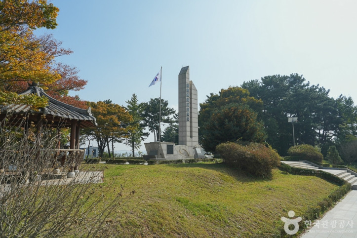 해군영흥도_전적비_2_공공3유형.jpg