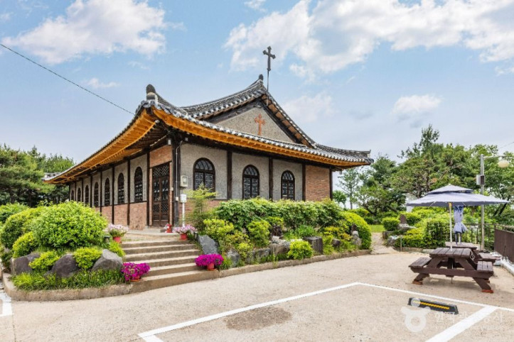 청주_성공회_성당_2_공공3유형.jpg