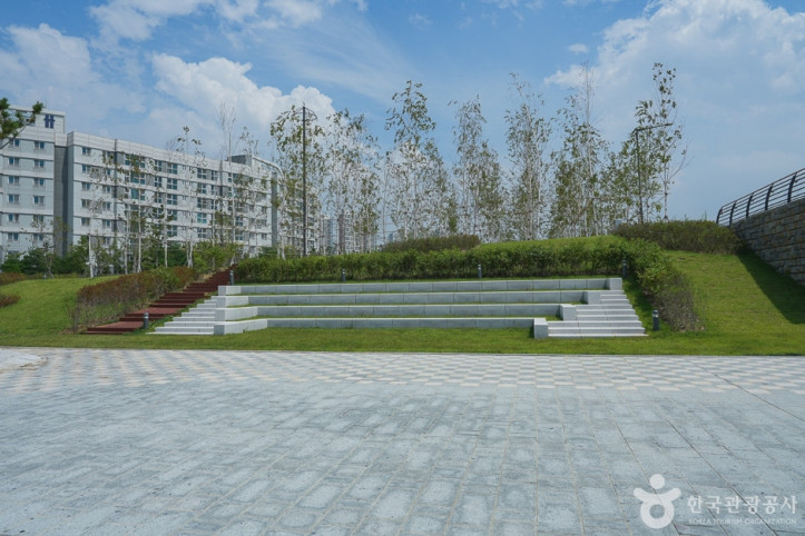 송도랜드마크시티1호수변공원_7_공공3유형.jpg