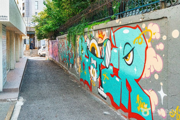 홍대_벽화거리_4_공공1유형.jpg
