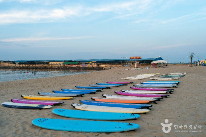 용한_1리_해수욕장_3_공공1유형.jpg