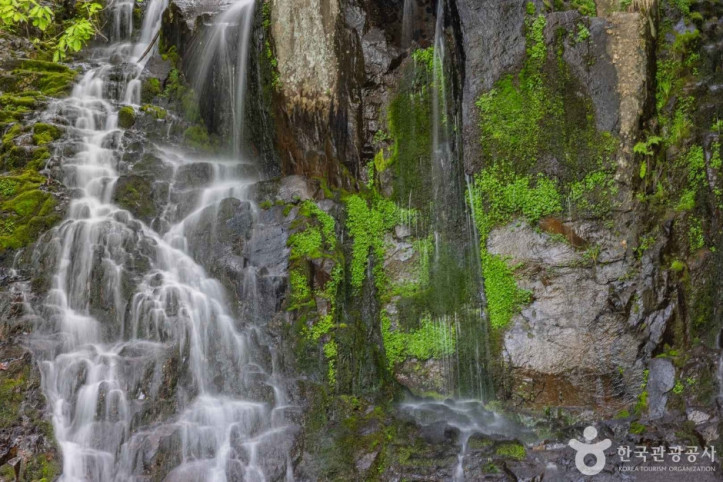시무지기_폭포_(무등산권_국가지질공원)_3_공공3유형.jpg
