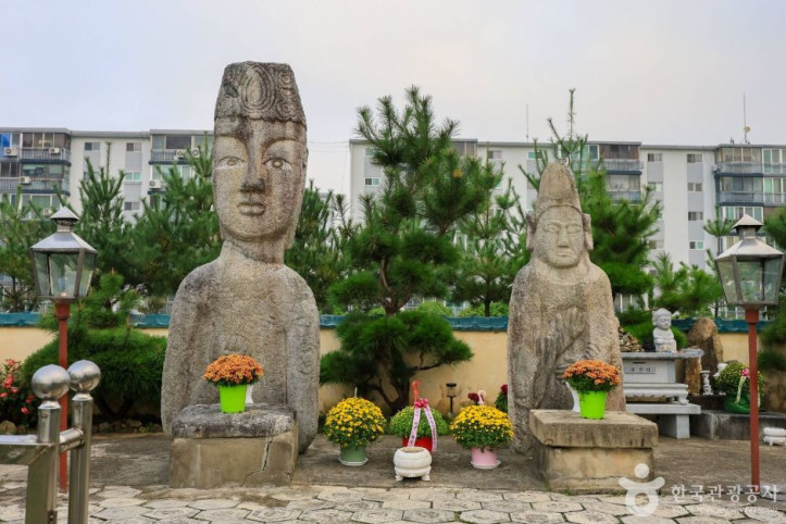 아양동_석불입상_2_공공3유형.jpg