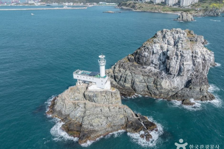 오륙도_등대_3_공공1유형.jpg