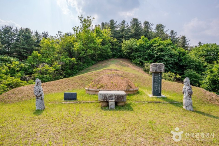 이방실장군묘_1_공공1유형.jpg