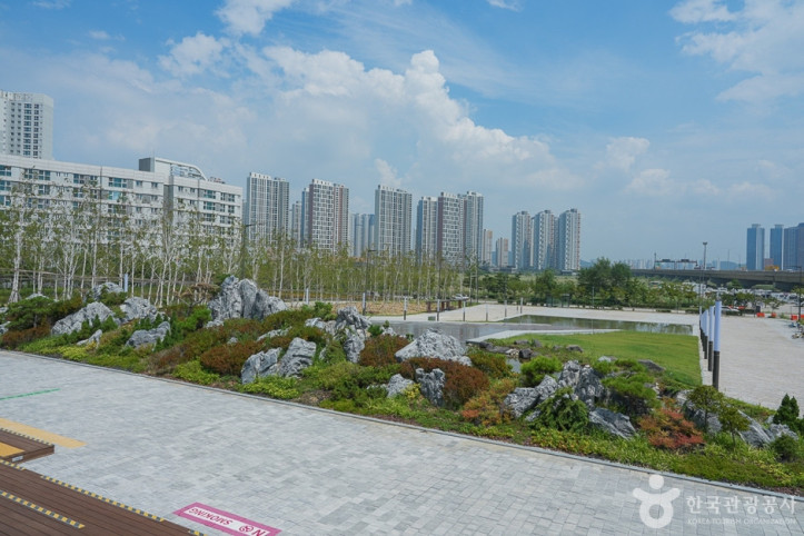 송도랜드마크시티1호수변공원_10_공공3유형.jpg