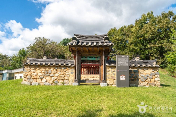 충주_이시진_효자각_4_공공1유형.JPG