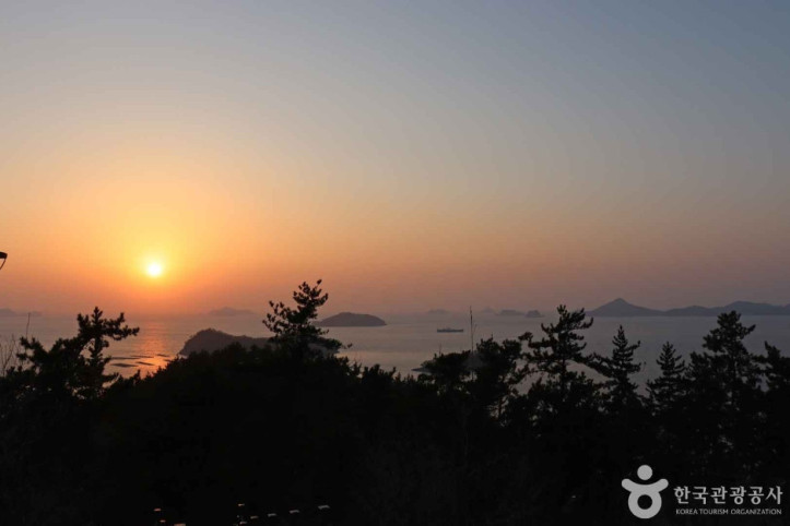 세방낙조_전망대_1_공공3유형.jpg