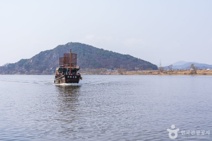 부여백마강유람선_4_공공3유형.jpg