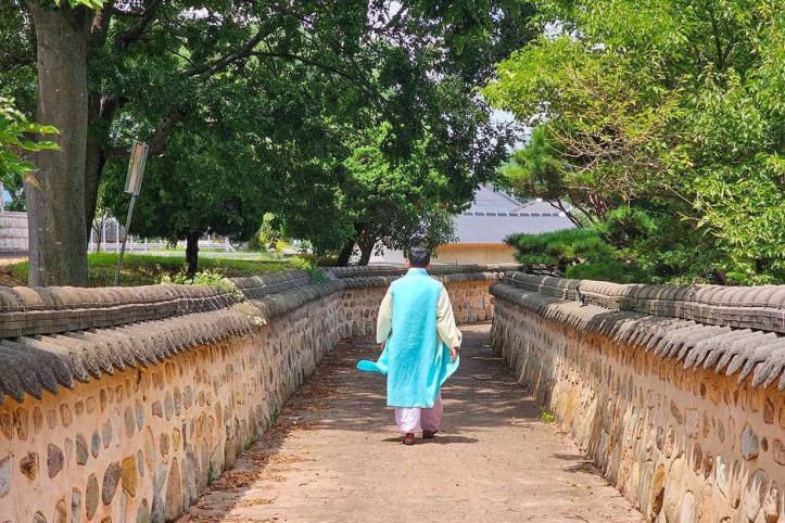 한복입고_유유자적_(주식회사고영)_1_공공1유형.jpg