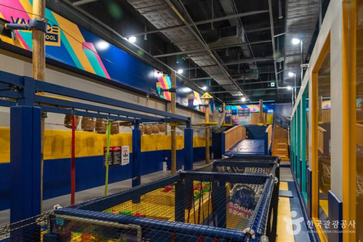 바운스_트램폴린파크_동대구신세계백화점센터_5_공공1유형.JPG