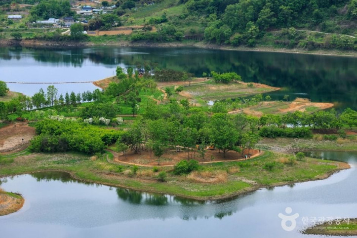 옥정호_출렁다리_및_붕어섬생태공원_7_공공1유형.JPG