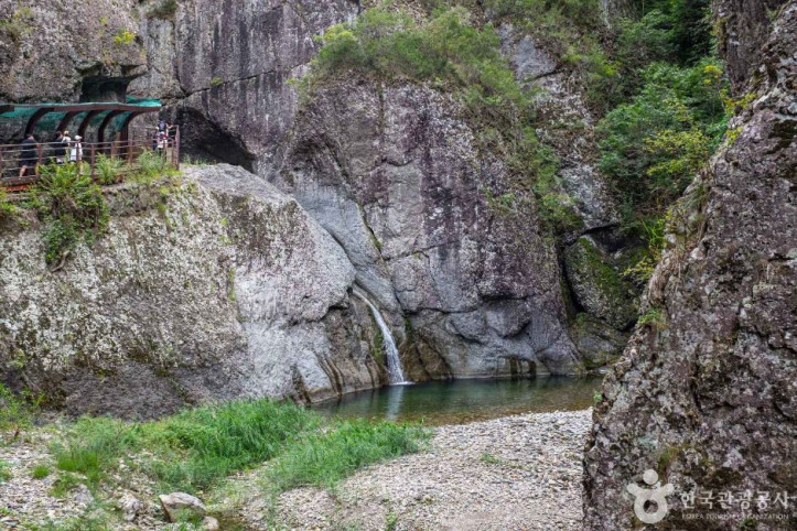 용추_협곡_5_공공3유형.jpg