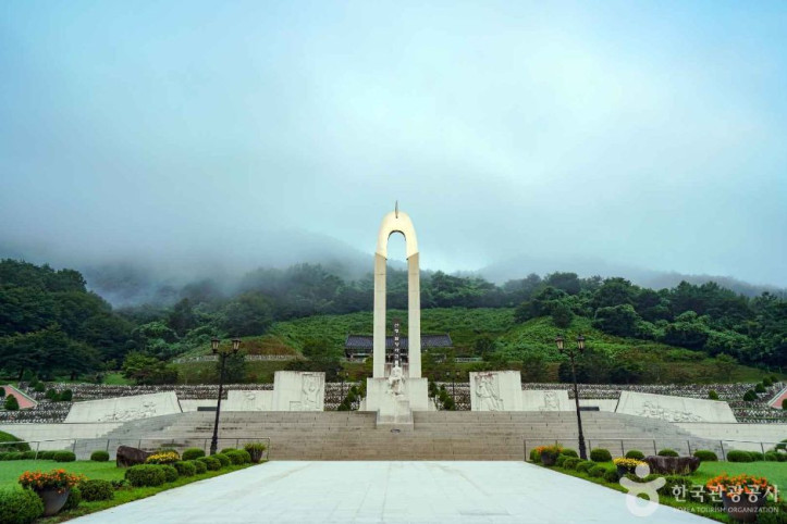산청·함양사건_추모공원_5_공공3유형.JPG