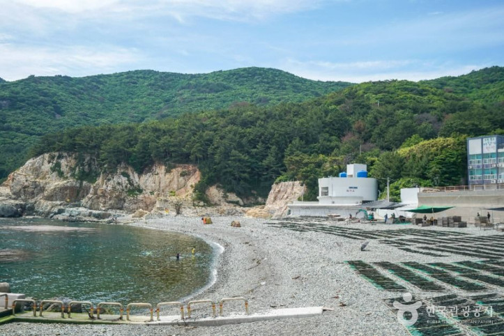 여차몽돌해수욕장_5_공공1유형.jpg