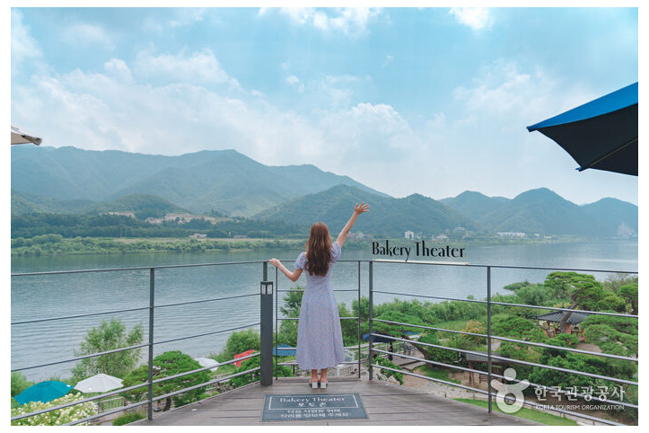 베이커리_씨어터_1_공공3유형.jpg