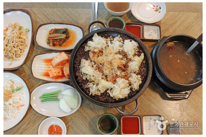 퓨전굽는삼계탕_1_공공3유형.jpg
