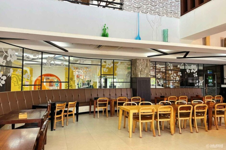 아시안_패밀리_레스토랑_동문_2_공공3유형.jpg