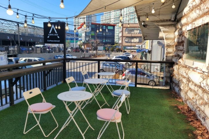 풍동562Cafe_1_공공3유형.jpg