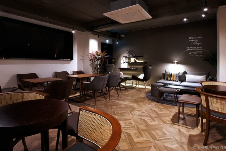 한옥베이커리카페_3_공공3유형.jpg