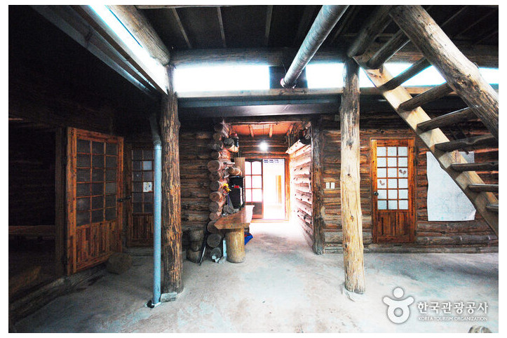 삼봉_통나무산장_1_공공3유형.jpg