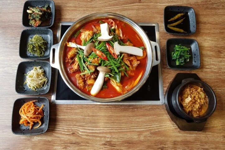 꽁당보리밥&두부찜_일산애니골본점_2_공공3유형.jpg