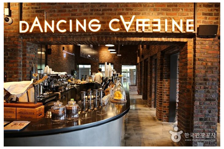 댄싱카페인_1_공공3유형.jpg