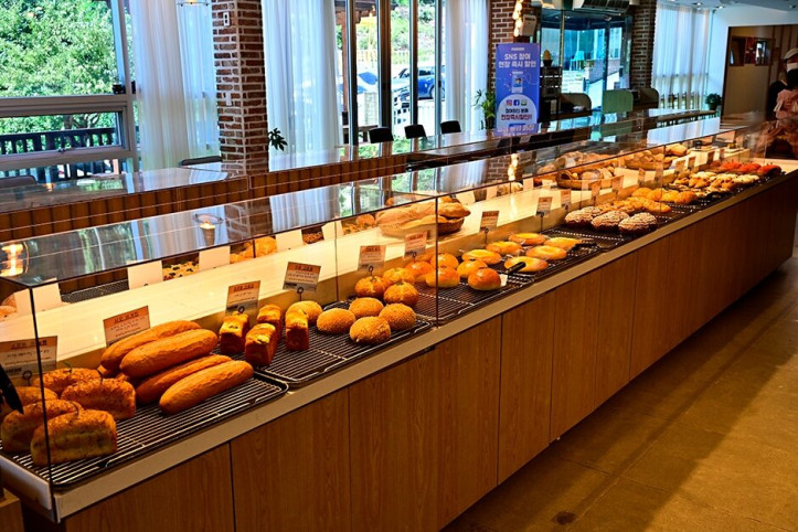 베이커리_카페_빵내음_4_공공3유형.JPG