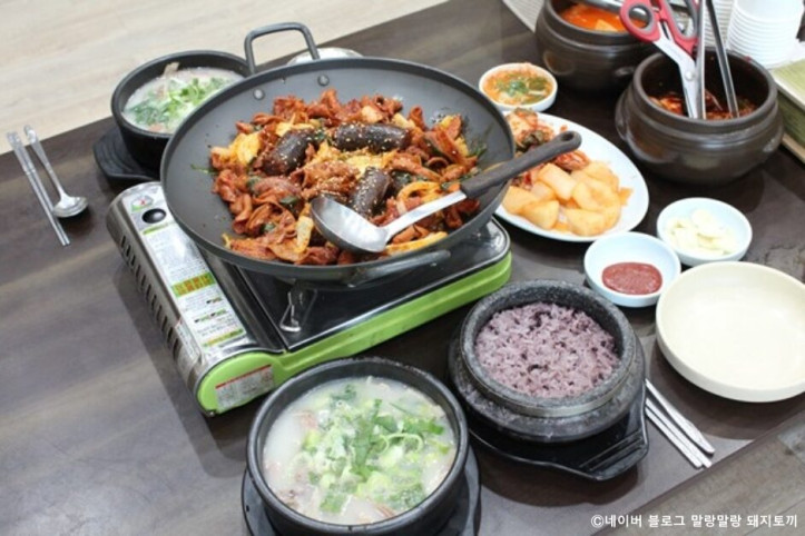 내고향_돌솥_순대국_3_공공3유형.jpg