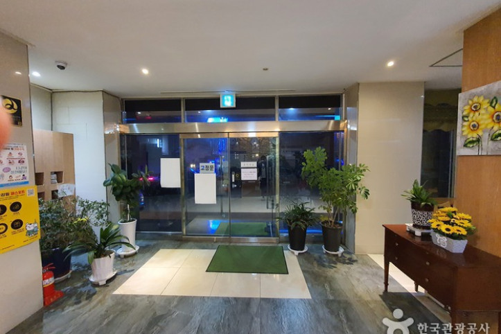 호텔이스트_(현_애슈리모텔)_5_공공3유형.jpg